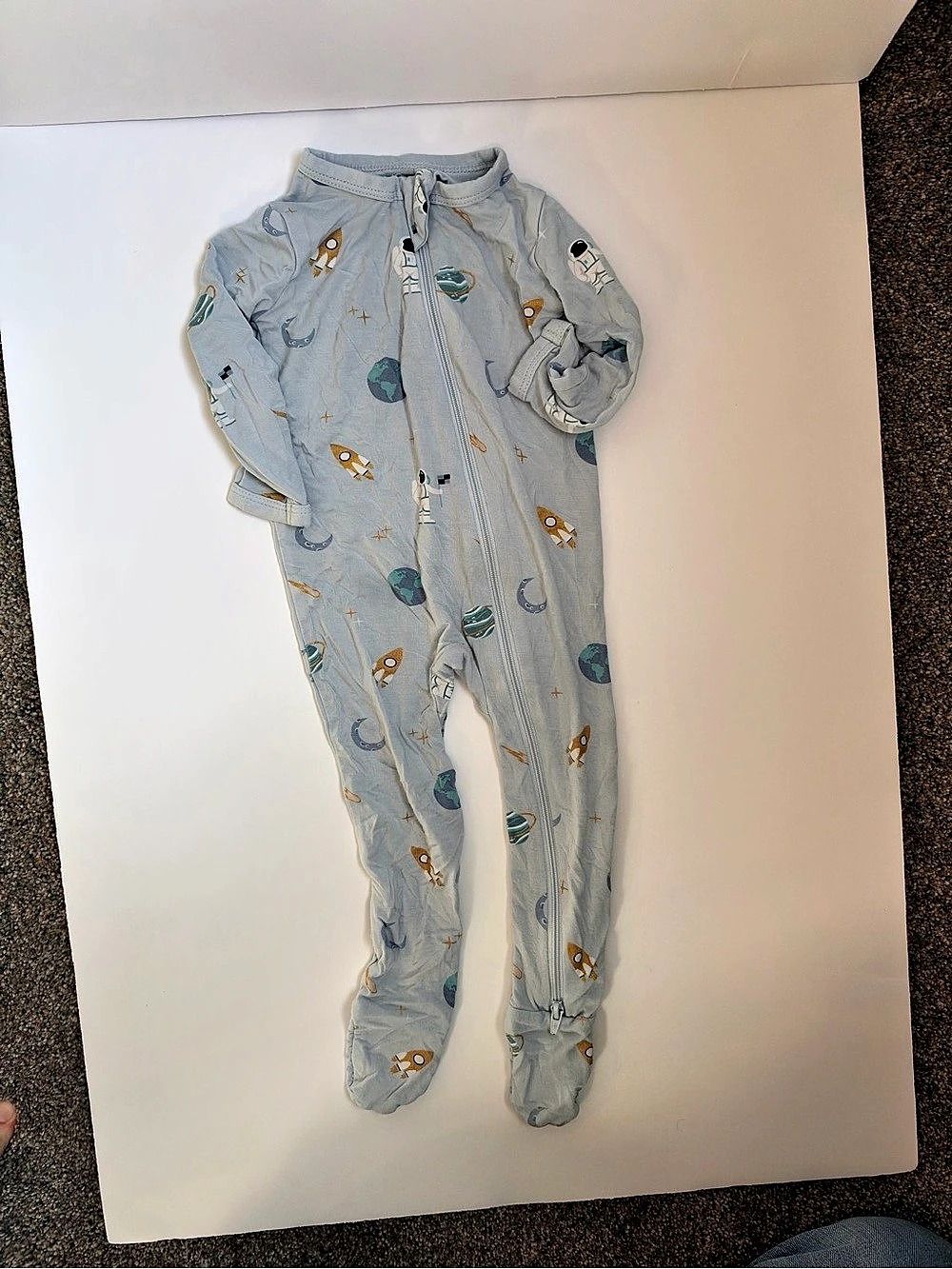 Kyte Baby Zippered Footie in Ice Space Blue 6-12M